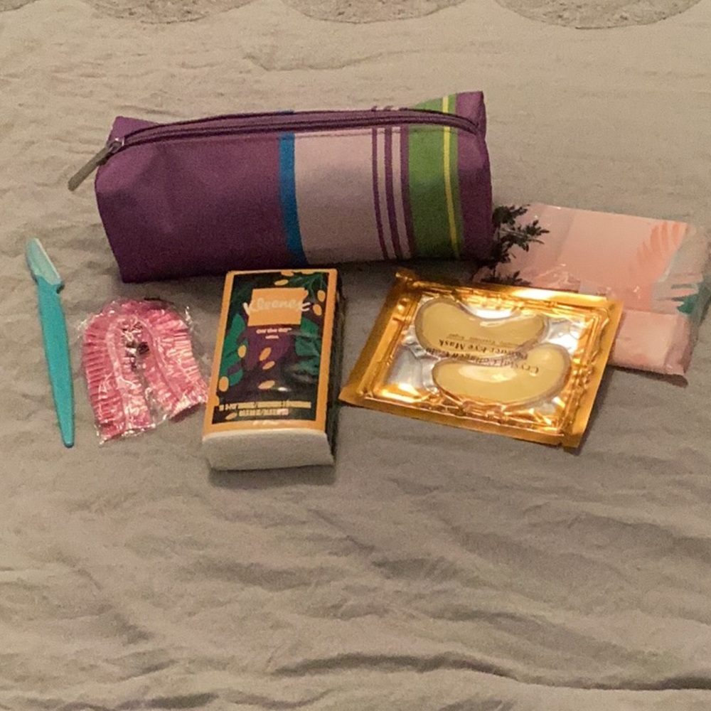 Clinique Purple Cosmetic Bag with Accessories